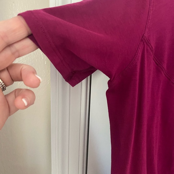 FINAL PRICE CUT LULULEMON Back in Action Pink Short Sleeve size 4-6  21” ptp - Picture 8 of 13